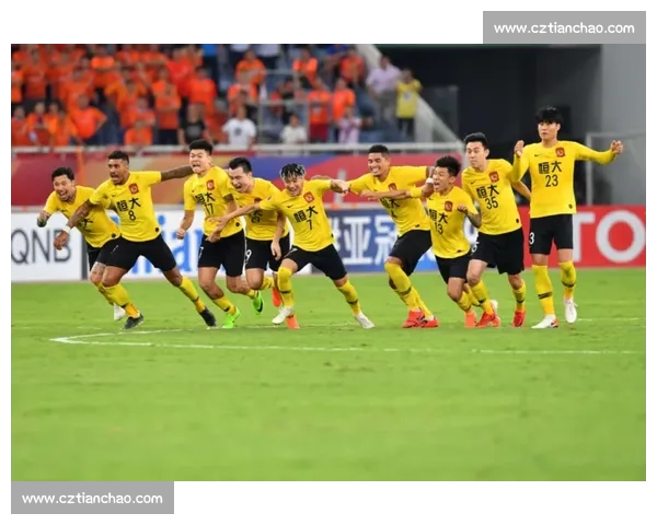 高清流畅足球赛事直播APP下载畅享实时精彩对决全程不漏每一球 - 副本 - 副本 (5)